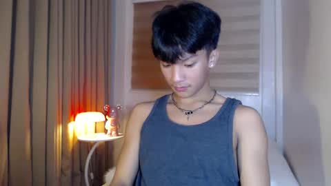 Snapshot of etherealboytoy4hire chatting on 12.20.25 Rey online show from 12.20.25