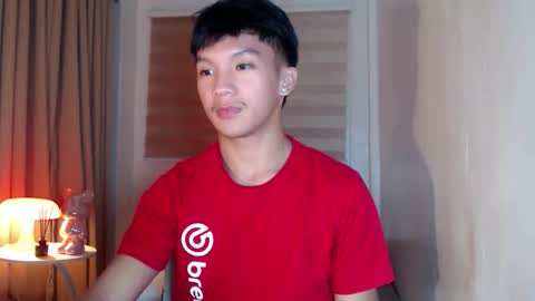 Snapshot of etherealboytoy4hire chatting on 01.06.26 Rey online show from 01.06.26