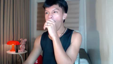 Snapshot of etherealboytoy4hire chatting on 01.09.26 Rey online show from 01.09.26