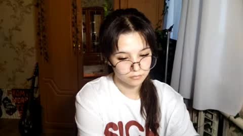 Snapshot of eugeniecarrubba chatting on 06.02.26 Lily 1st day online show from 06.02.26
