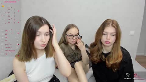 Veronica Tiia Lilith left to right online show from 02.27.25
