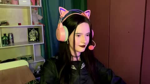 Snapshot of eunabiddlecome chatting on 02.27.26 Kate online show from 02.27.26