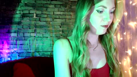 Snapshot of euphoria055 chatting on 01.20.25 Liana online show from 01.20.25