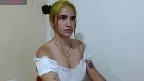 Snapshot of euphoriarush chatting on 01.11.25 Euphoria online show from 01.11.25