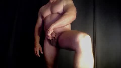 Snapshot of eurobullmuscle chatting on 09.23.25 euro bull online show from 09.23.25