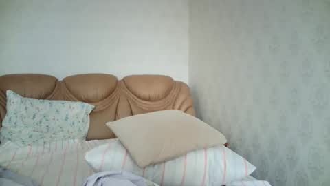 Snapshot of eva00186 chatting on 10.10.25 eva00186 online show from 10.10.25