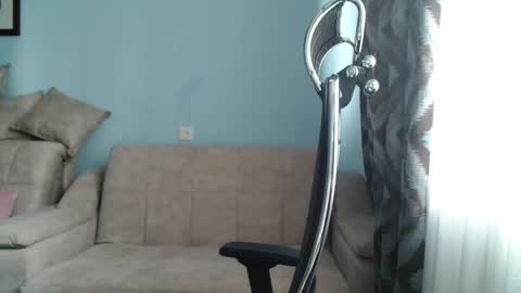 eva2323 online show from 02.05.25