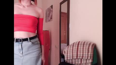 Snapshot of eva_cutesmile chatting on 05.22.26 Eva online show from 05.22.26