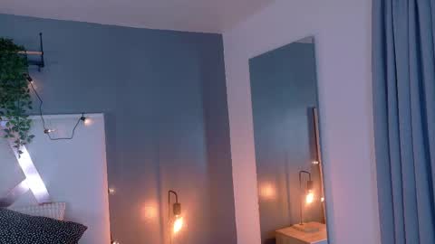 Snapshot of eva_daemon chatting on 10.09.25 EVA DAEMON online show from 10.09.25