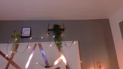 Snapshot of eva_daemon chatting on 10.09.25 EVA DAEMON online show from 10.09.25