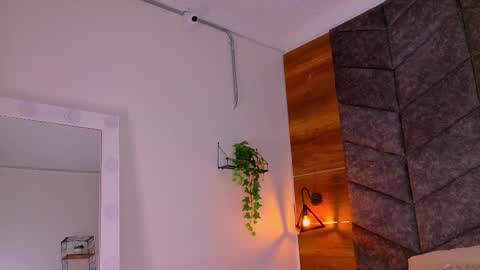 Snapshot of eva_daemon chatting on 10.13.25 EVA DAEMON online show from 10.13.25