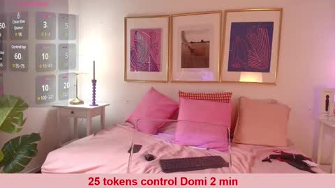 Evaa Depp online show from 01.30.25