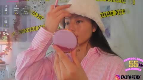 Evaa Depp online show from 10.27.25