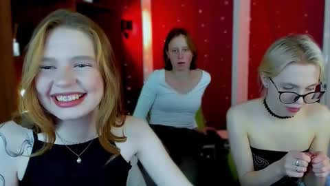 Snapshot of eva_drive chatting on 02.25.26 your dream online show from 02.25.26