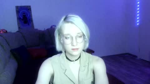 eva_forrest online show from 01.26.25