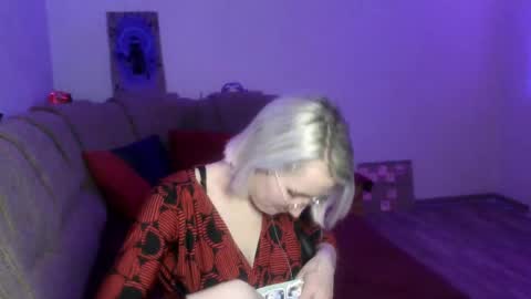 eva_forrest online show from 01.30.25