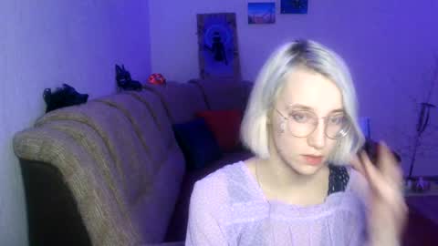 eva_forrest online show from 02.05.25