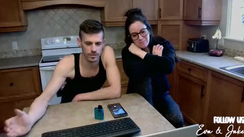 Eva  Jake online show from 02.12.25