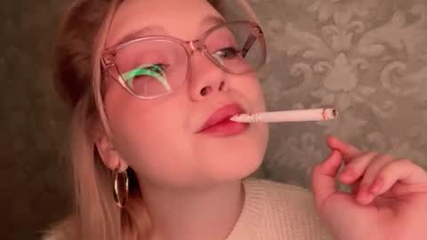 eva_kittenn online show from 09.20.25