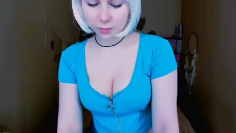 Snapshot of eva_lawrence chatting on 10.17.25 Eva online show from 10.17.25