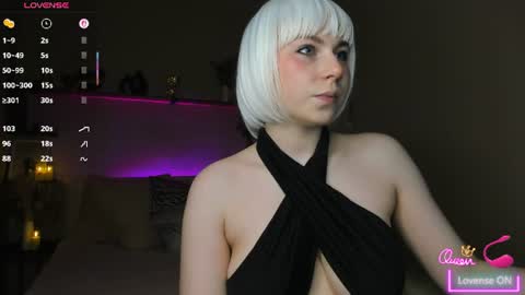 Snapshot of eva_lawrence chatting on 06.14.26 Eva online show from 06.14.26