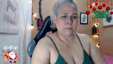 Snapshot of eva_love49 chatting on 12.17.25 eva_love49 online show from 12.17.25