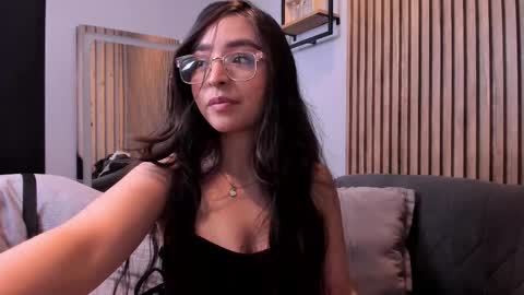 Angelinne online show from 09.22.25