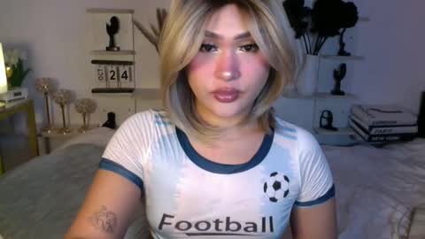 Queen Eva Mazikeen online show from 10.24.25