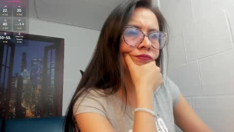 Eva  online show from 09.30.25