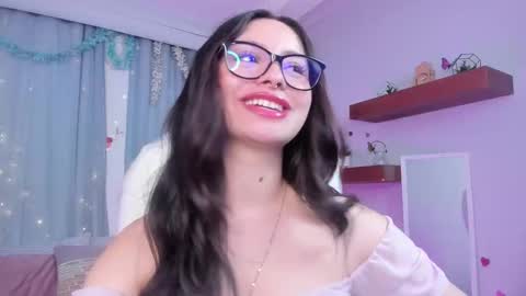 Snapshot of eva_monet chatting on 10.07.25 eva_monet online show from 10.07.25