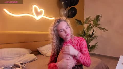 Eva 3 online show from 01.24.25