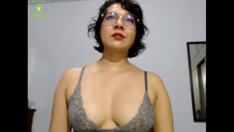 Snapshot of eva_rain01 chatting on 12.05.24 Eva online show from 12.05.24