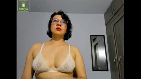 Snapshot of eva_rain01 chatting on 12.29.24 Eva online show from 12.29.24