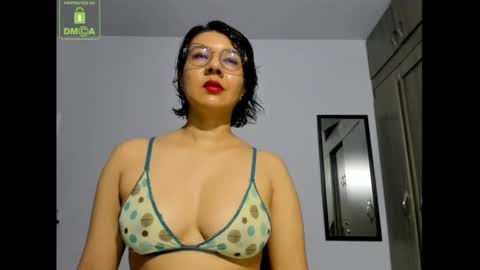 Snapshot of eva_rain01 chatting on 12.30.24 Eva online show from 12.30.24