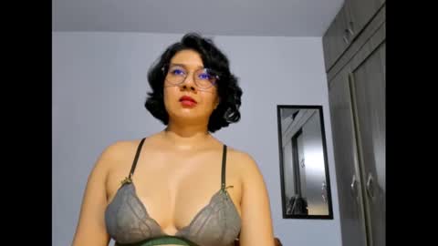 Snapshot of eva_rain01 chatting on 02.02.25 Eva online show from 02.02.25