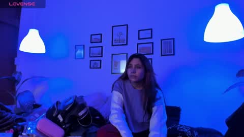 Eva   Emily online show from 12.03.24