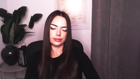 Eva online show from 12.19.25