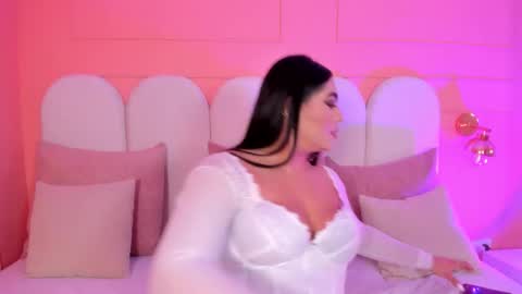 eva_saintt online show from 11.26.25