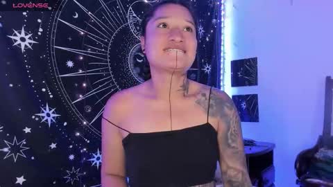 Snapshot of eva_sanderslee chatting on 10.11.25 Eva online show from 10.11.25