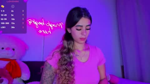 Snapshot of eva_shinee_ chatting on 10.30.25 Eva Shinee online show from 10.30.25