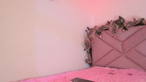 Eva Sin online show from 12.18.25