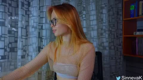 Hi there i am Eva and i wish create a nice community with you so join my Ticket Show for more pleasure online show from 02.04.25