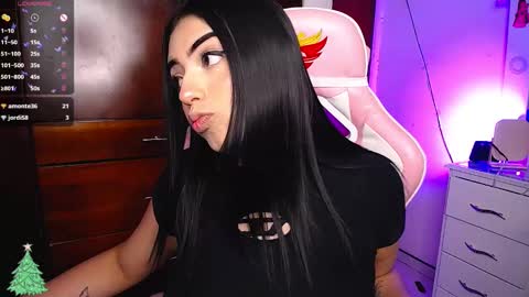 Eva  online show from 02.04.25
