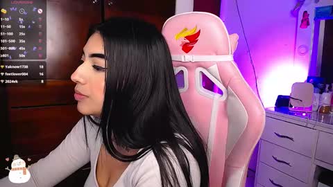 Eva  online show from 02.14.25