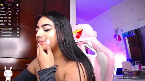 Eva  online show from 02.19.25