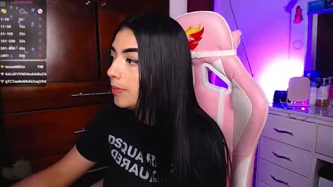Eva  online show from 02.21.25