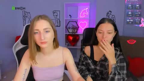 Snapshot of eva_smiith_ chatting on 10.17.25 Eva online show from 10.17.25