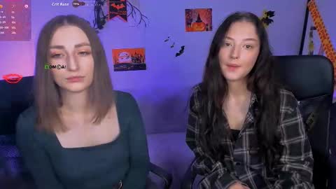 Snapshot of eva_smiith_ chatting on 10.21.25 Eva online show from 10.21.25