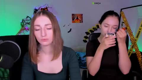 Snapshot of eva_smiith_ chatting on 10.23.25 Eva online show from 10.23.25