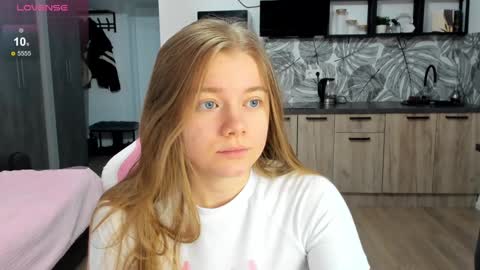 Eva online show from 01.04.25